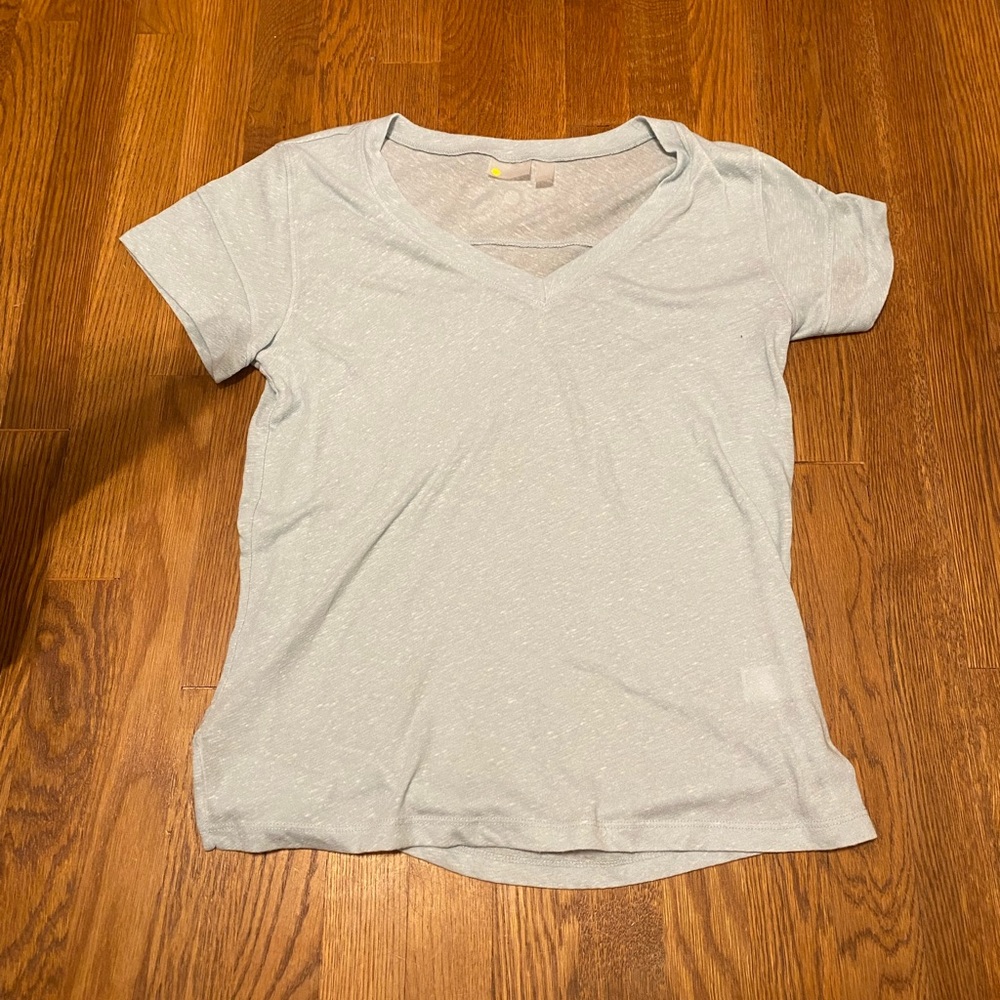 Zella v neck shirt